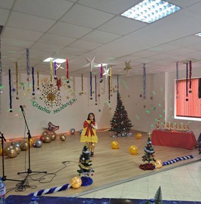 Музикален конкурс "Коледни звездички" - ДГ Щурче - Гроздьово