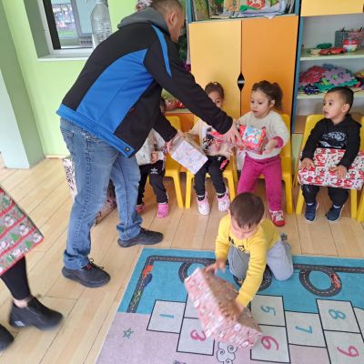 Отново настъпи любимото време от годината - месец декември 6