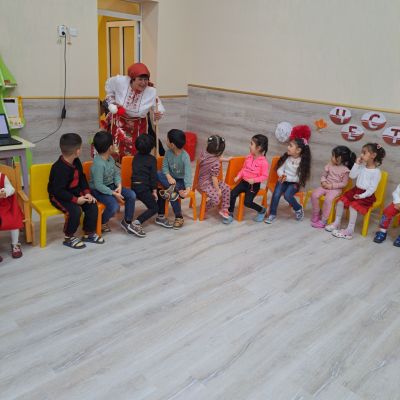 БАБА МАРТА 25 г. 10