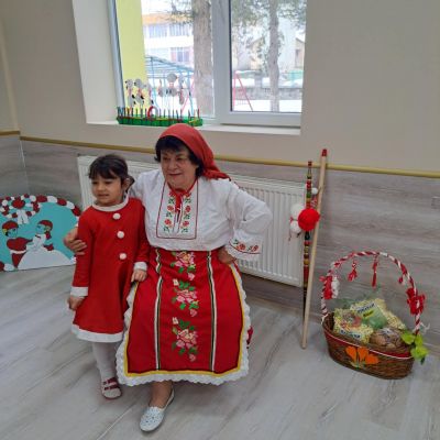 БАБА МАРТА 25 г. 3