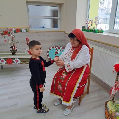 БАБА МАРТА 25 г. 7